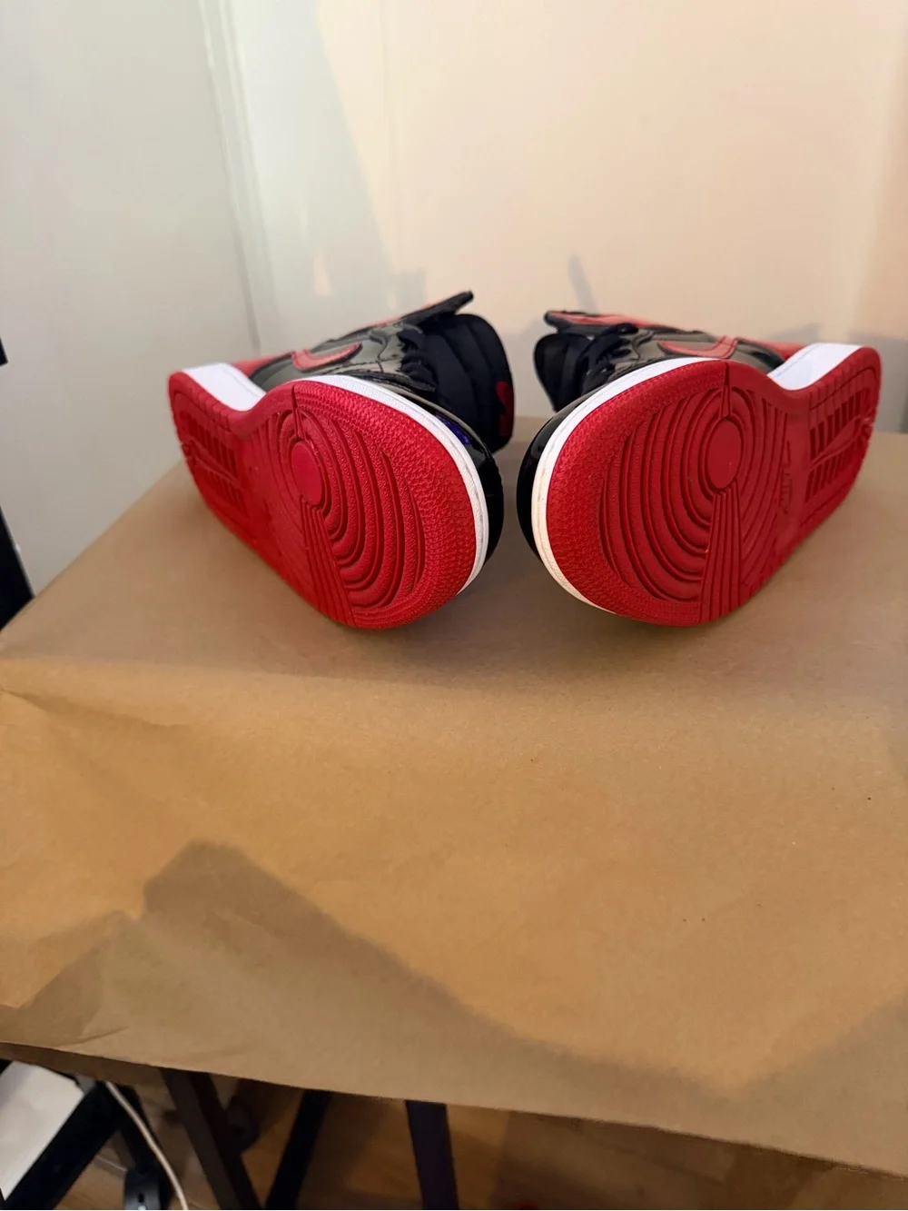 Nike Air Jordan 1 High Patent Leather - Black & Red - Picture 5 of 7
